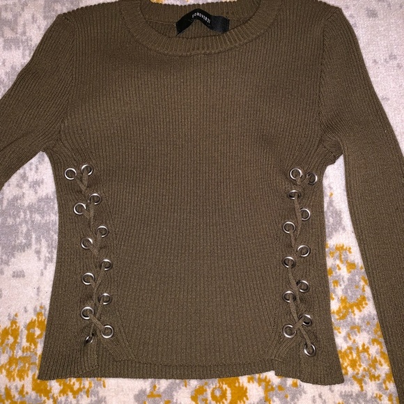 Forever 21 crop top - Picture 3 of 3